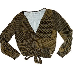 Button & Tie Hawaiis Finest Brown and Black Top